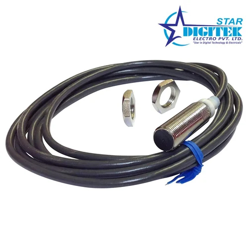 E4Pa-N Ultrasonic Displacement Sensor Application: Commercial