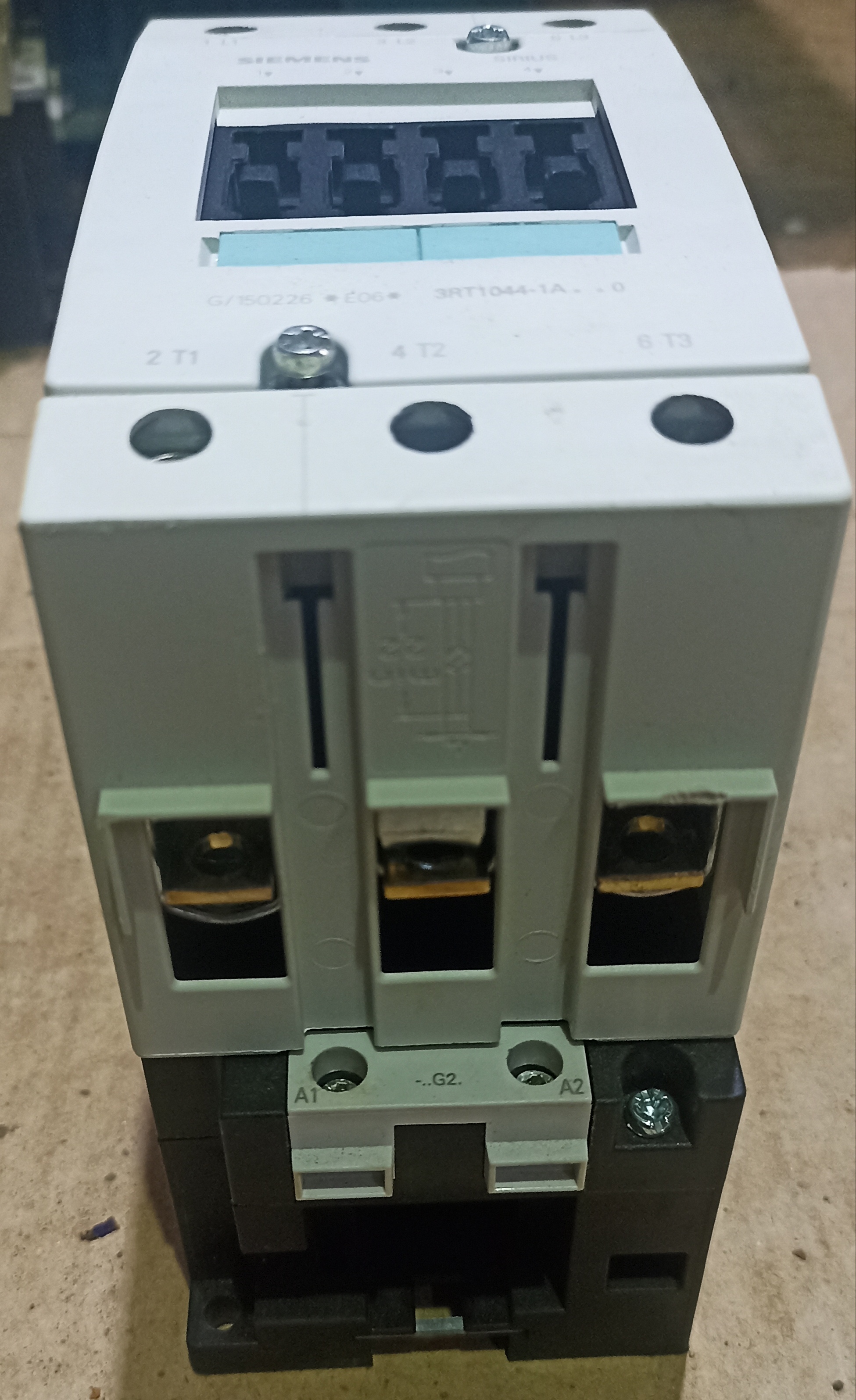 SIEMENS 3RT1044 CONTACTOR