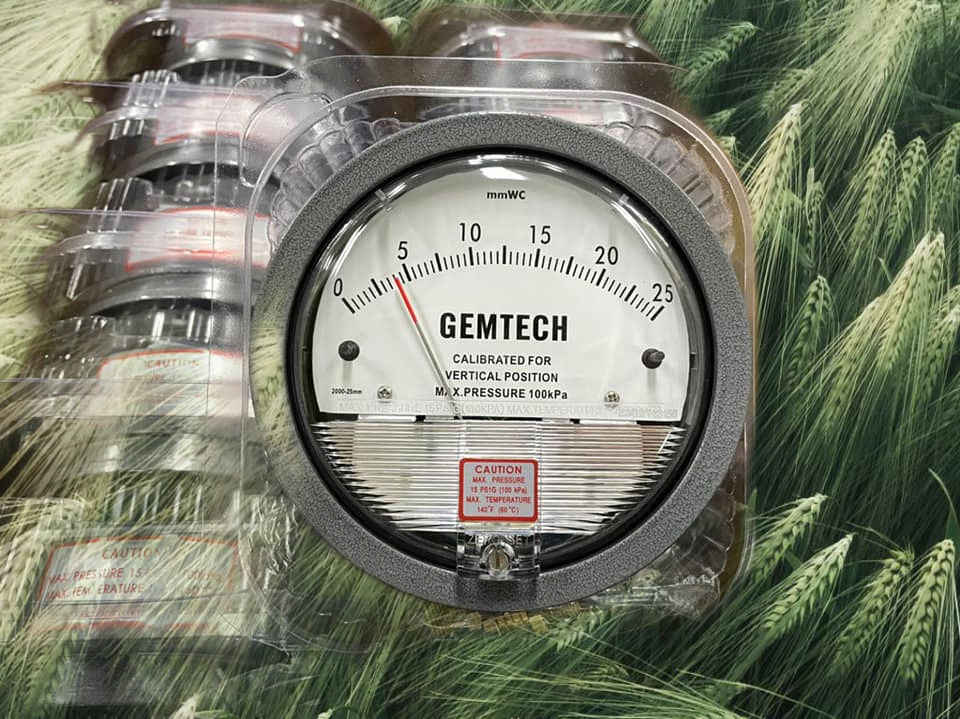 GEMTECH Minihelic Differential Pressure Gauge Range 0-50 MM