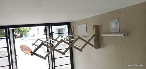 wall  mounted cloth drying hanger at Palani