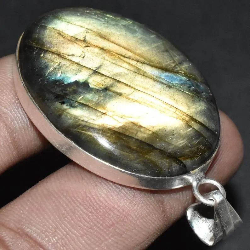 925 Sterling Silver Handmade Labradorite Oval Natural Silver Pendants