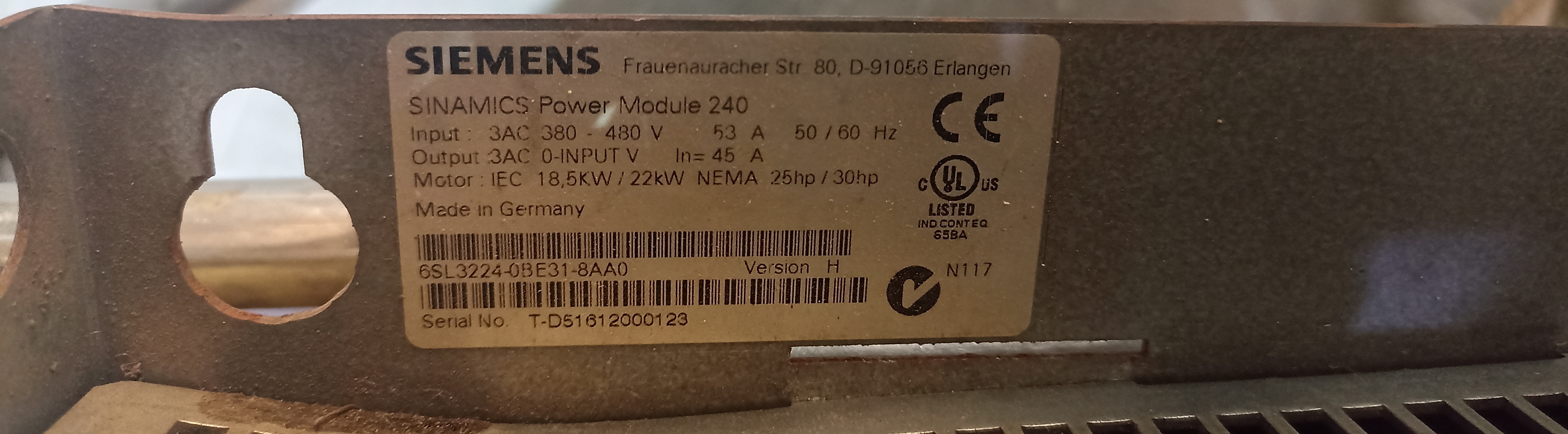 SIEMENS SINAMIC 30 HP AC DRIVE