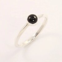 925 Sterling Silver Beautiful Natural Black Onyx Ring Gender: Women
