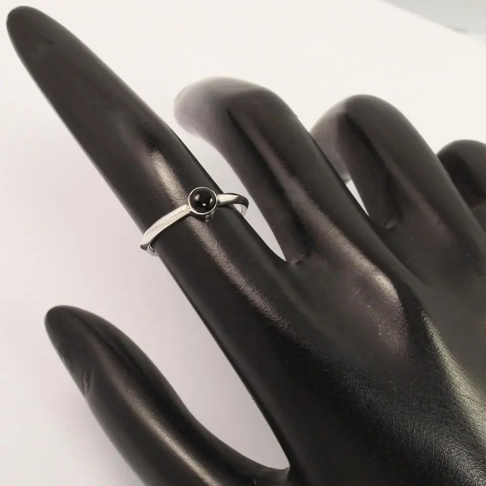925 Sterling Silver Beautiful Natural Black Onyx Ring