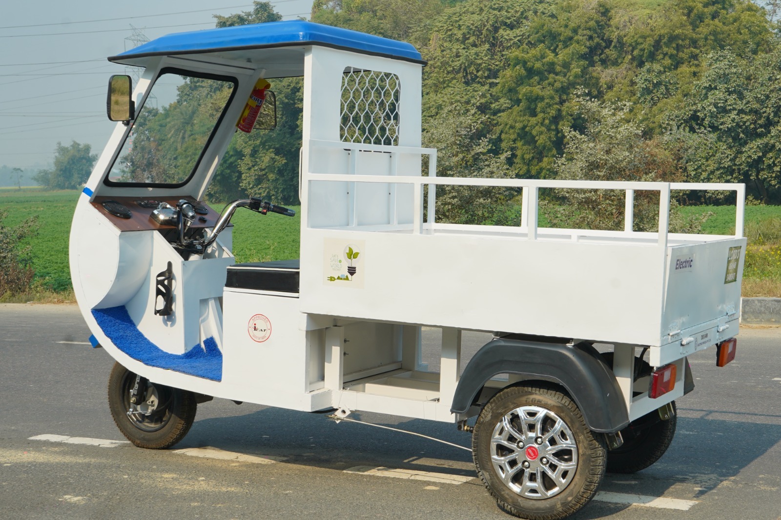 Electric Loading rickshaw