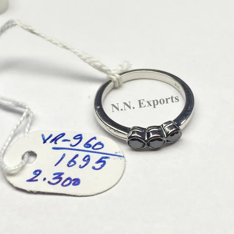 925 Sterling Silver Attractive Black Diamond Ring