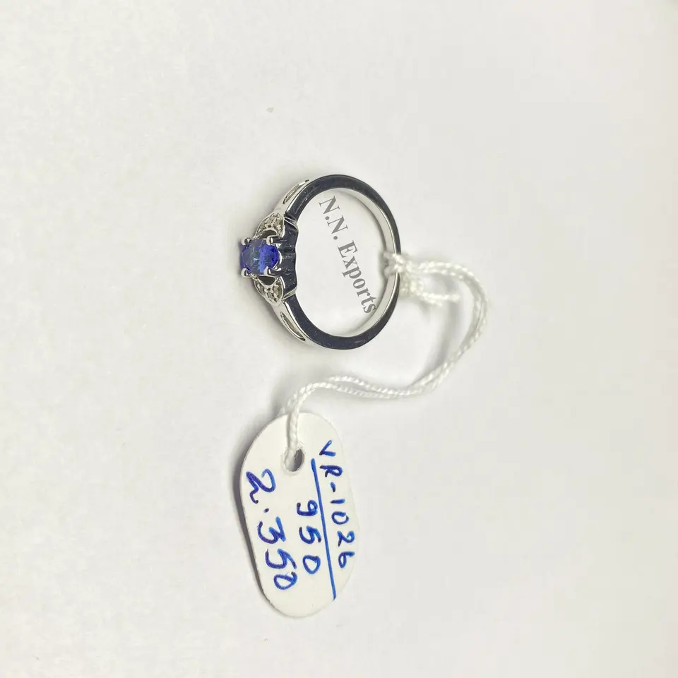 925 Sterling Silver Beautiful Tanzanite And Diamond Ring