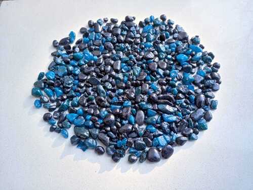 Smaller and medium size supper round and polished blue colore coated pebbles stone gravels price per tone