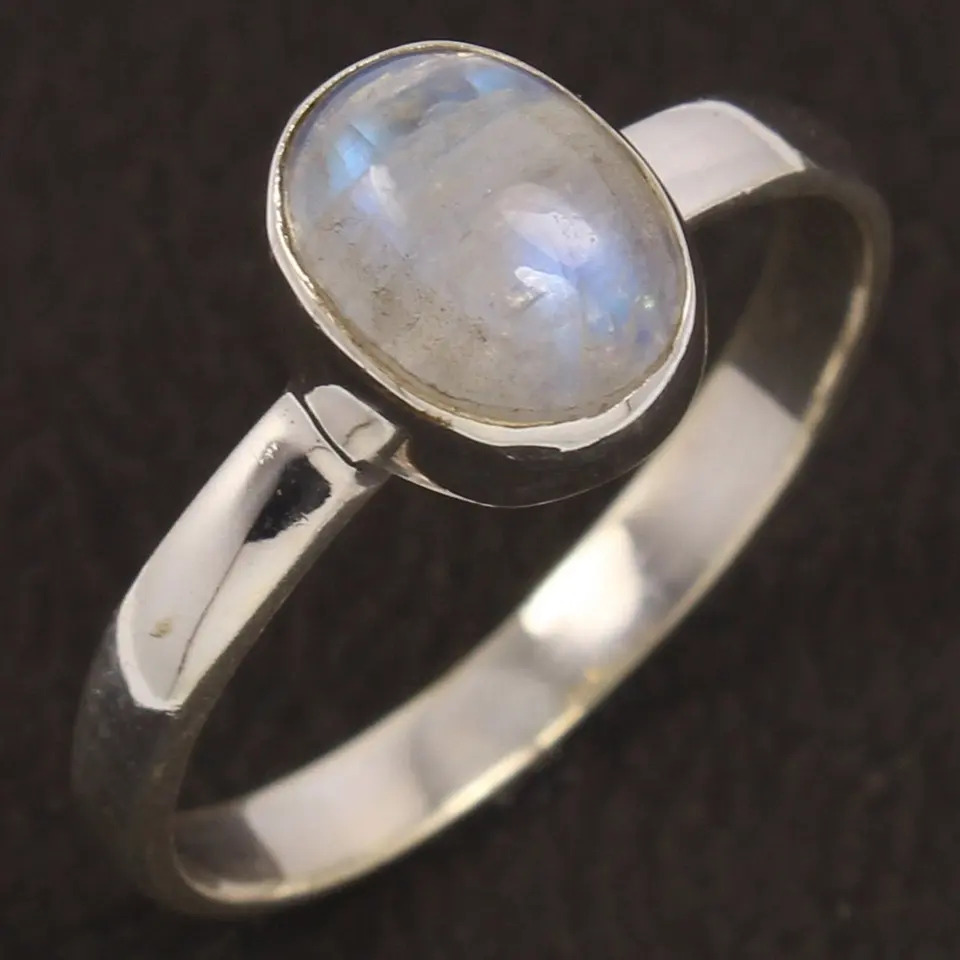 925 Sterling Silver Attractive Blue Fire Oval Moonstone Ring