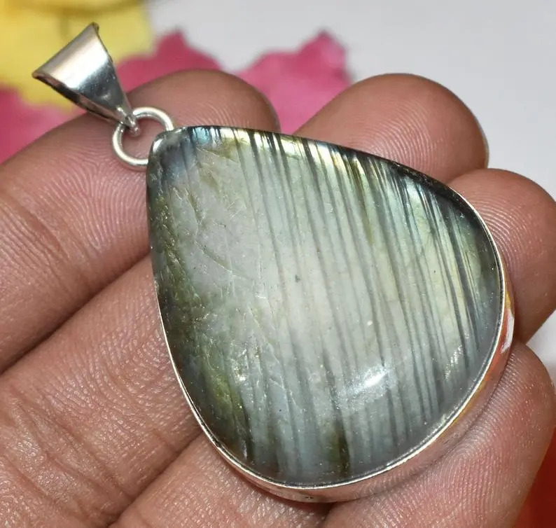 925 Sterling Silver Beautiful Handcrafted Natural Labradorite Pear Silver Pendants