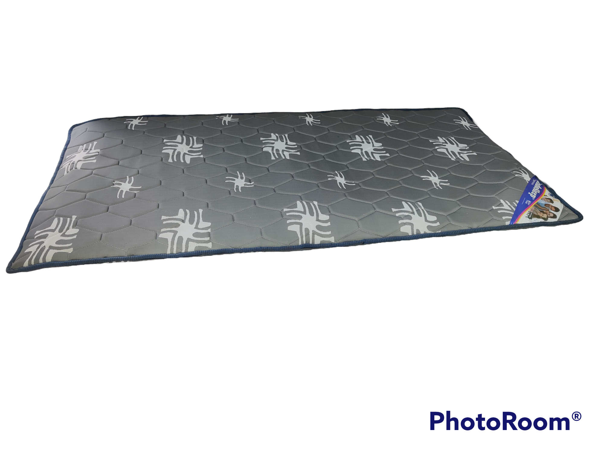 FOALDABLE SLIM FOAM MATTRESS