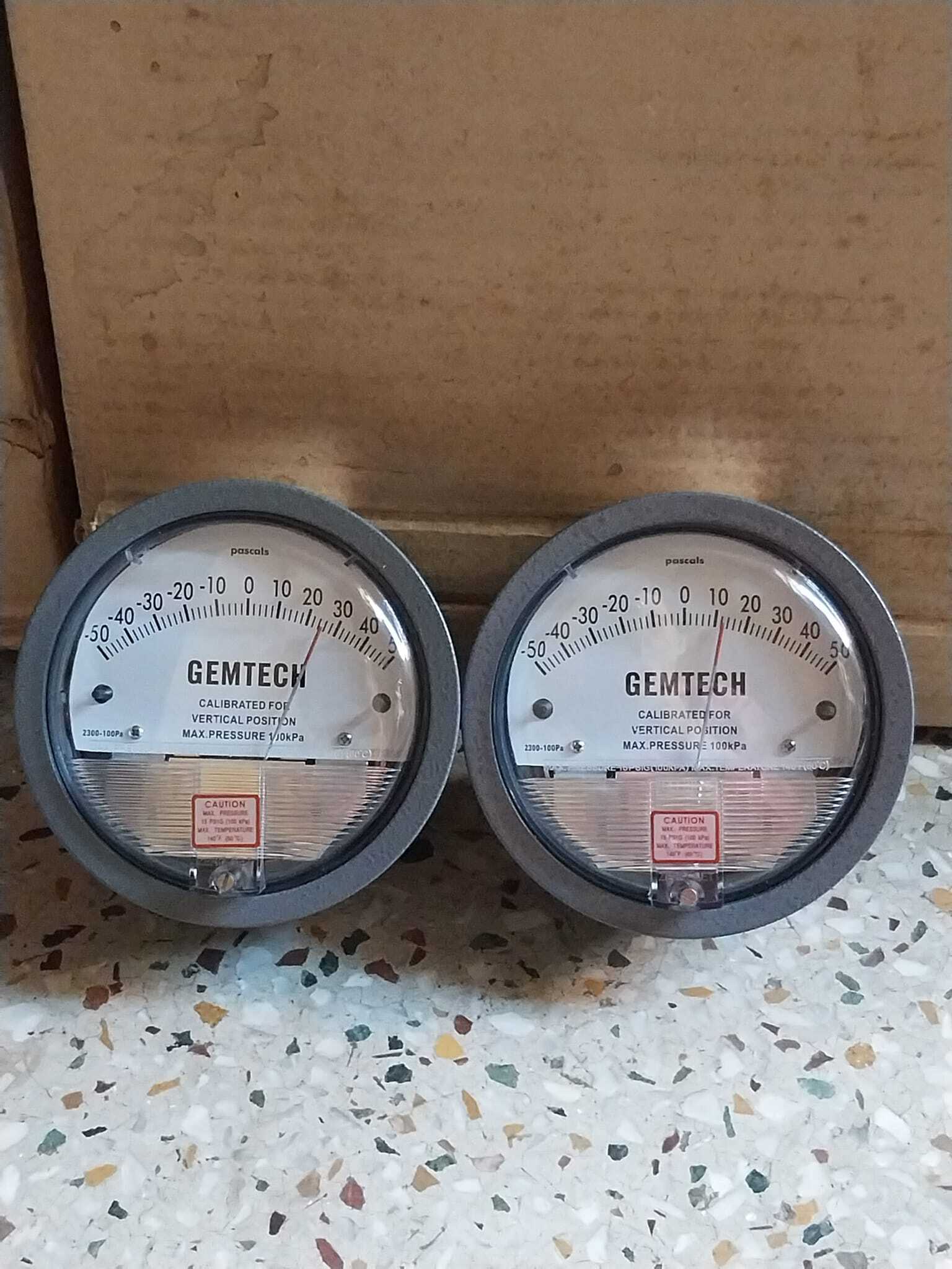 GEMTECH Instruments Differential Pressure Gauge Range 0-6 MM