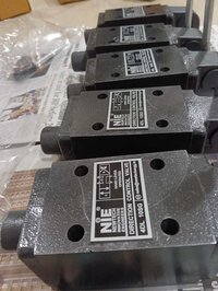 HYDRAULIC HAND LEVER VALVE