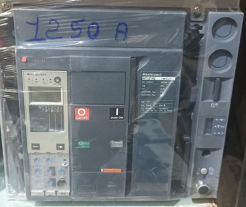 MERLIN GERIN 1250A 3P AIR CIRCUIT BREAKER