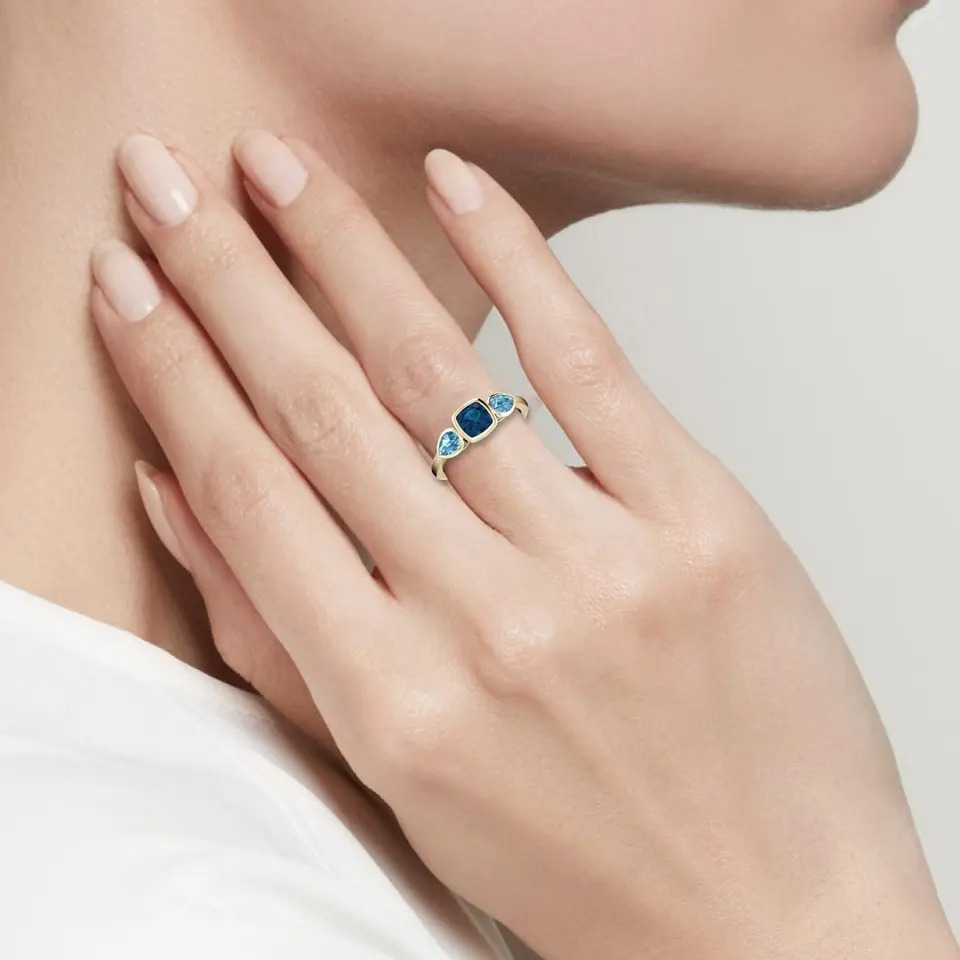 925 Solid Sterling Silver Beautiful London Blue Topaz Ring