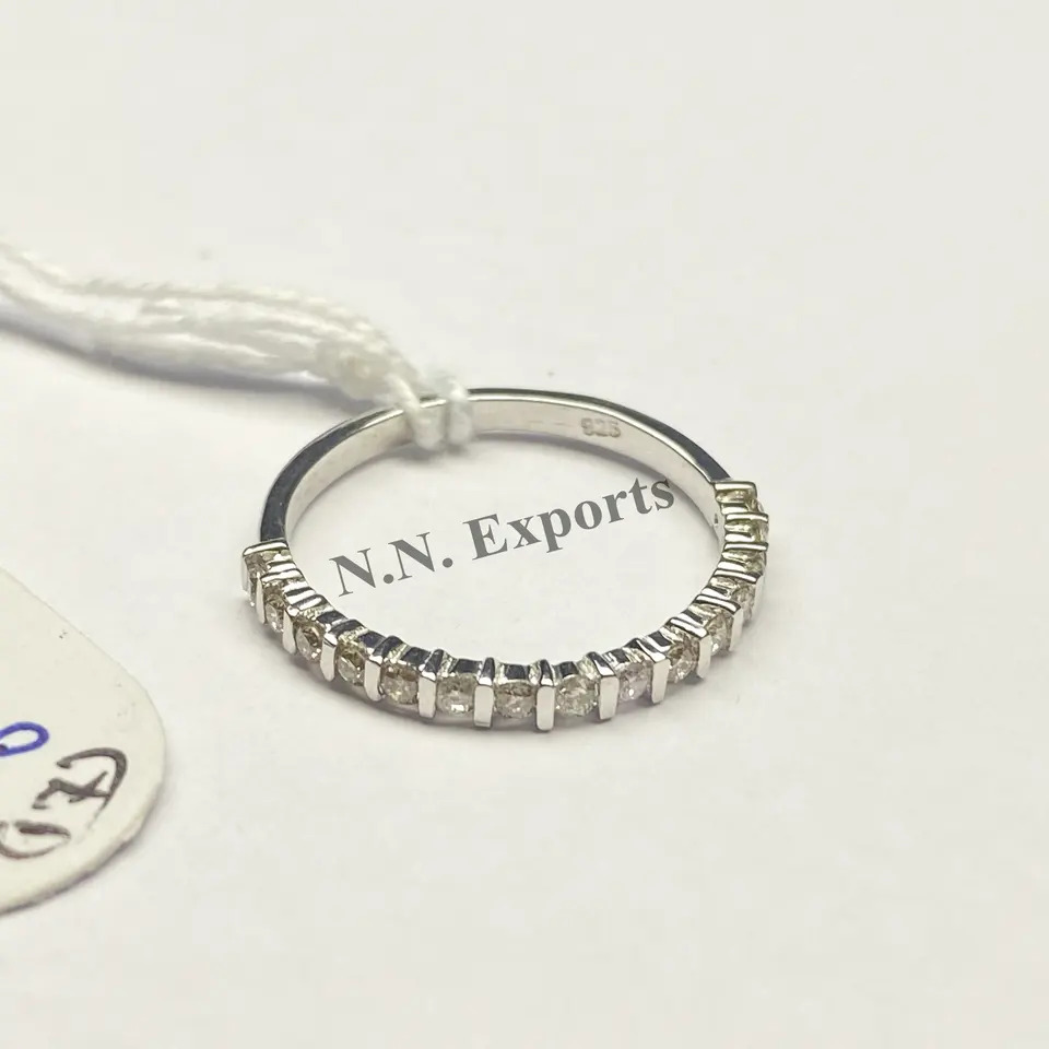 925 Sterling Silver Beautiful Diamond Ring