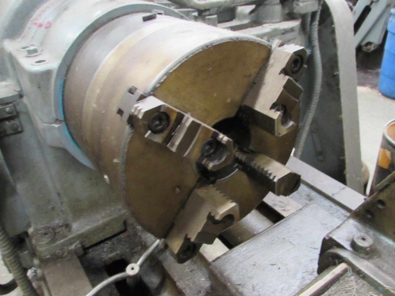 Lees Bradner 3000 mm Thread Milling Machine