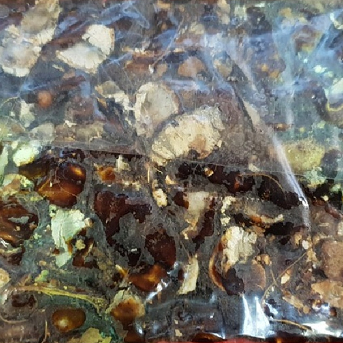 Slab Tamarind - Dried Dark Brown Tamarind Pulp High Protein Content Unique Sweet and Sour Flavor Long Shelf Life of 2 Years