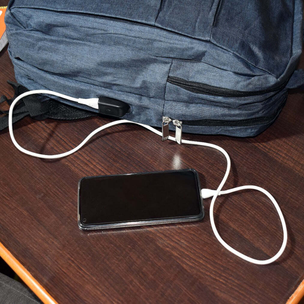 USB Point Laptop Bag used widely in all kinds of official purposes as a laptop holder (6138)