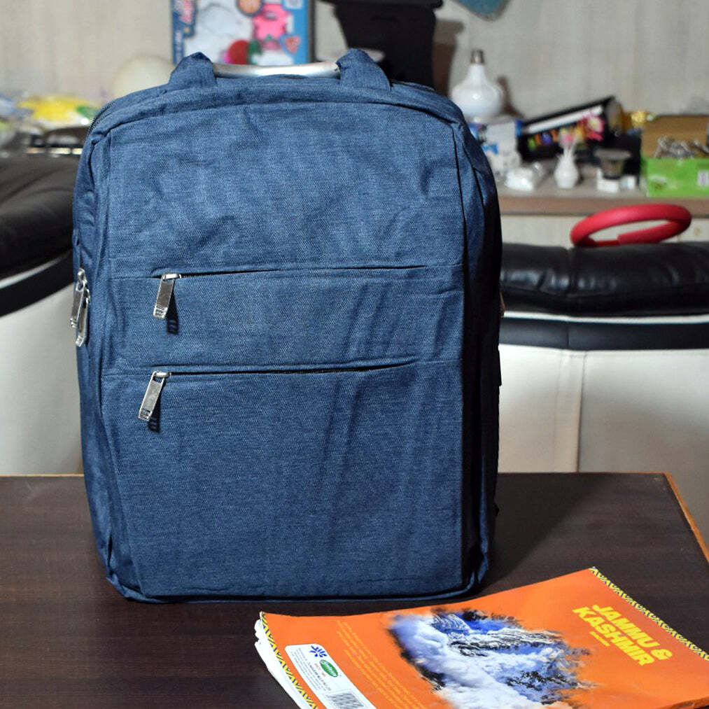 USB Point Laptop Bag used widely in all kinds of official purposes as a laptop holder (6138)