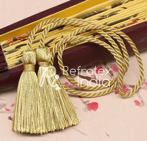TC870 Shiny Tassel Tieback