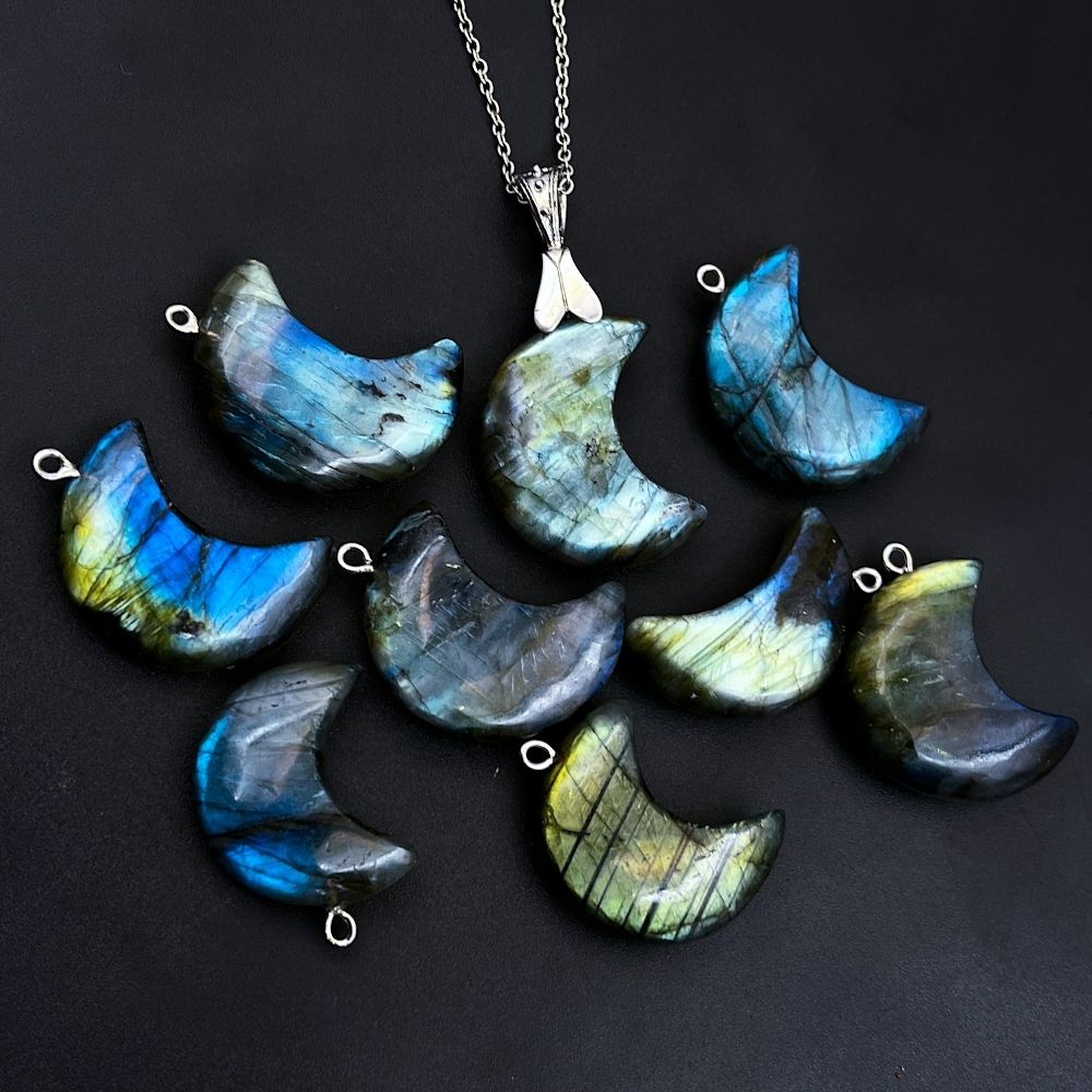 Natural Gemstone Labradorite Jewelry Moon Shaped Crystals Pendants