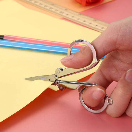 Folding Scissor 3.5inch used in crafting and cutting purposes for children s and adults (1784)