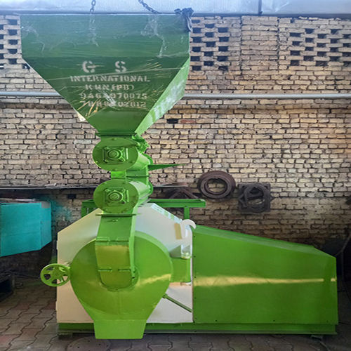 Poultry Feed Making Machine