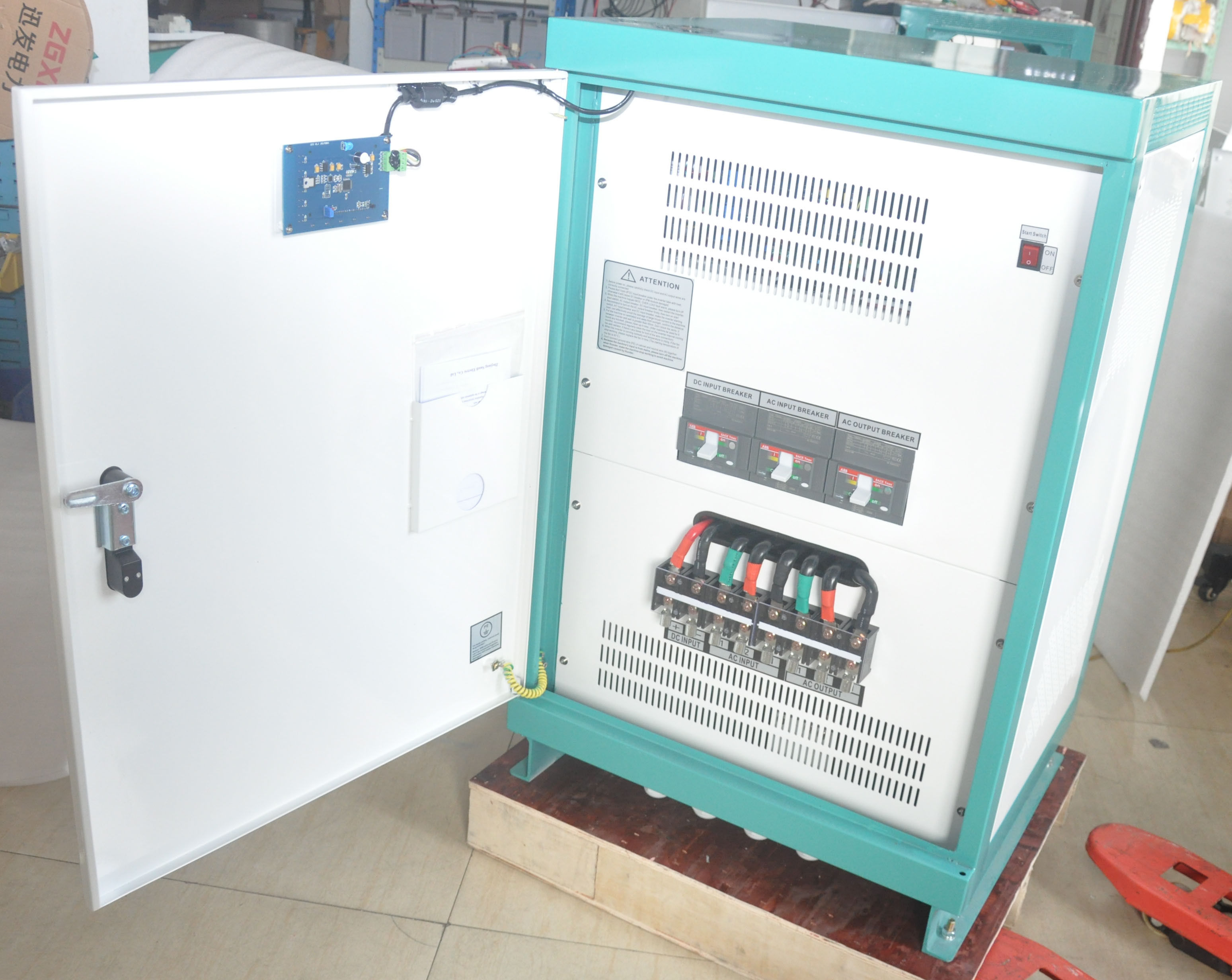 20kw 240Vac Split Phase 400VDC input with AC Grid Bypass and RS485 communications Inverter