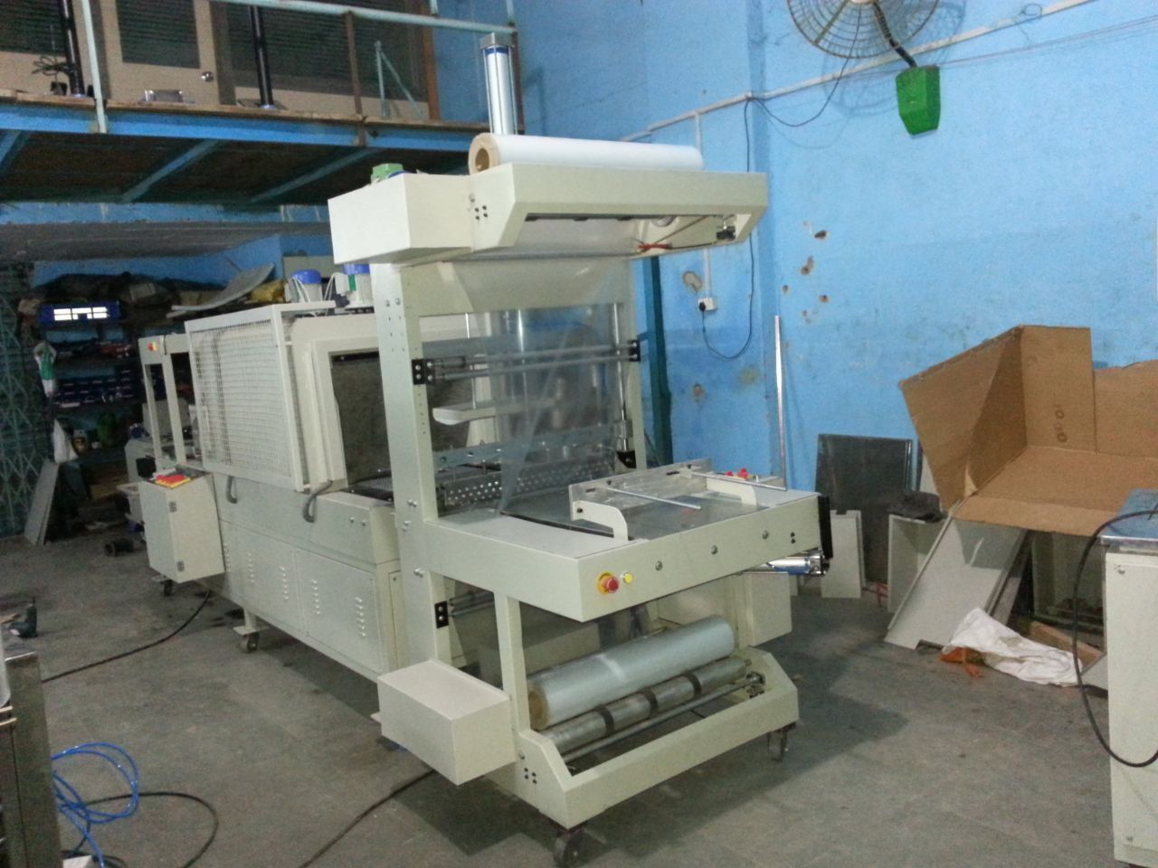 Semi - Automatic Web Sealer with Shrink Wrapping Machine