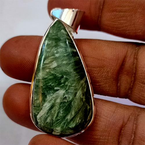 Sterling silver 92.5 %  Seraphinite (From Russia) Cabochon Pendant