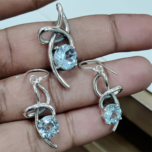Sterling silver 92.5 % Blue Topaz Earing  Pendant Set (Design no 2)