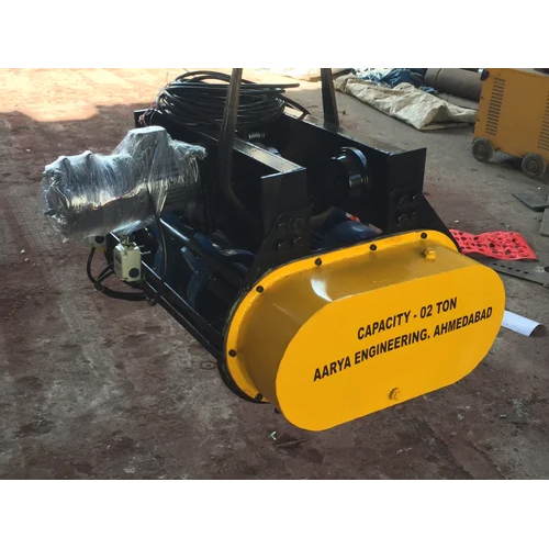 Electric Rope Hoist - 6m Lifting Height, >15 Ton Capacity | Durable, Strong, New, Yellow and Black Design