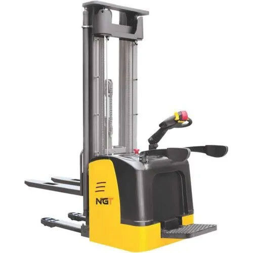 Strong Battery Operated Pallet Stacker