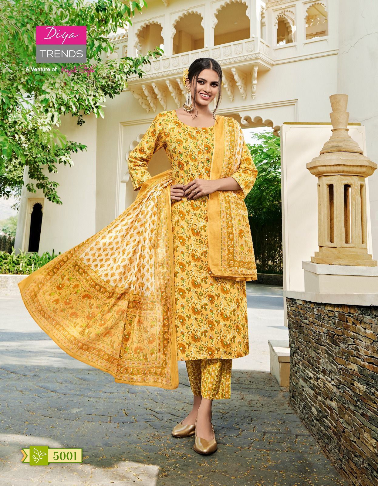 Women Designer Printed Kurti Pent And Duptta