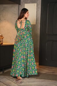 Women Beautiful Maxi Double Shaded Dyed dupptta With Kurti