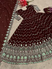 Women New Designer Party Wear Look Gown
