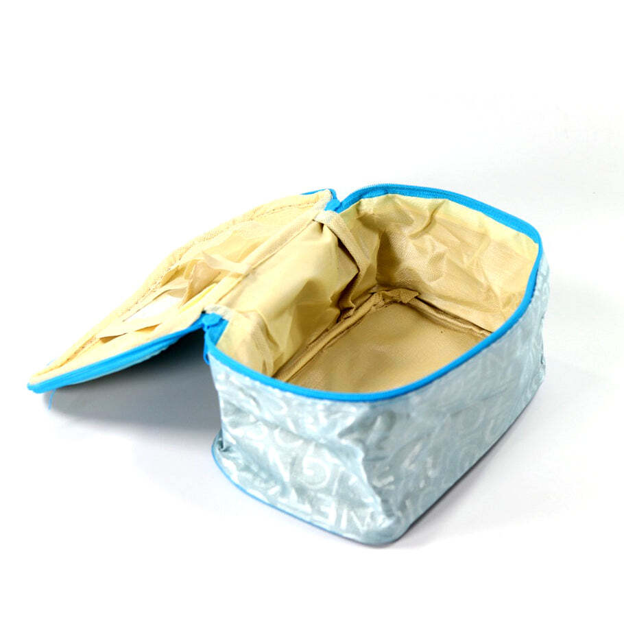 PORTABLE MAKEUP BAG WIDELY USED BY WOMEN S FOR STORING THEIR MAKEUP EQUIPMENT S AND ALL WHILE TRAVELLING AND MOVING (6228)