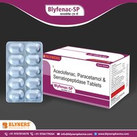 Aceclofenac Paracetamol and Serratiopeptidase Tablet