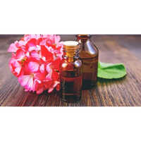 Geranium Essential Oil - 100% Pure Essential Oil From Flowers | Store In A Dry Place, Premium Quality