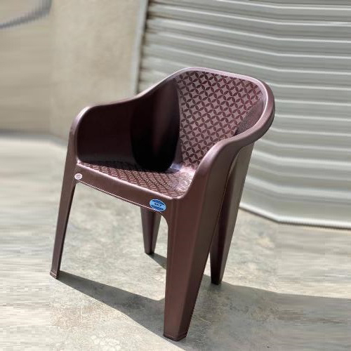 Fully Confitable Plastic Chair With Arm