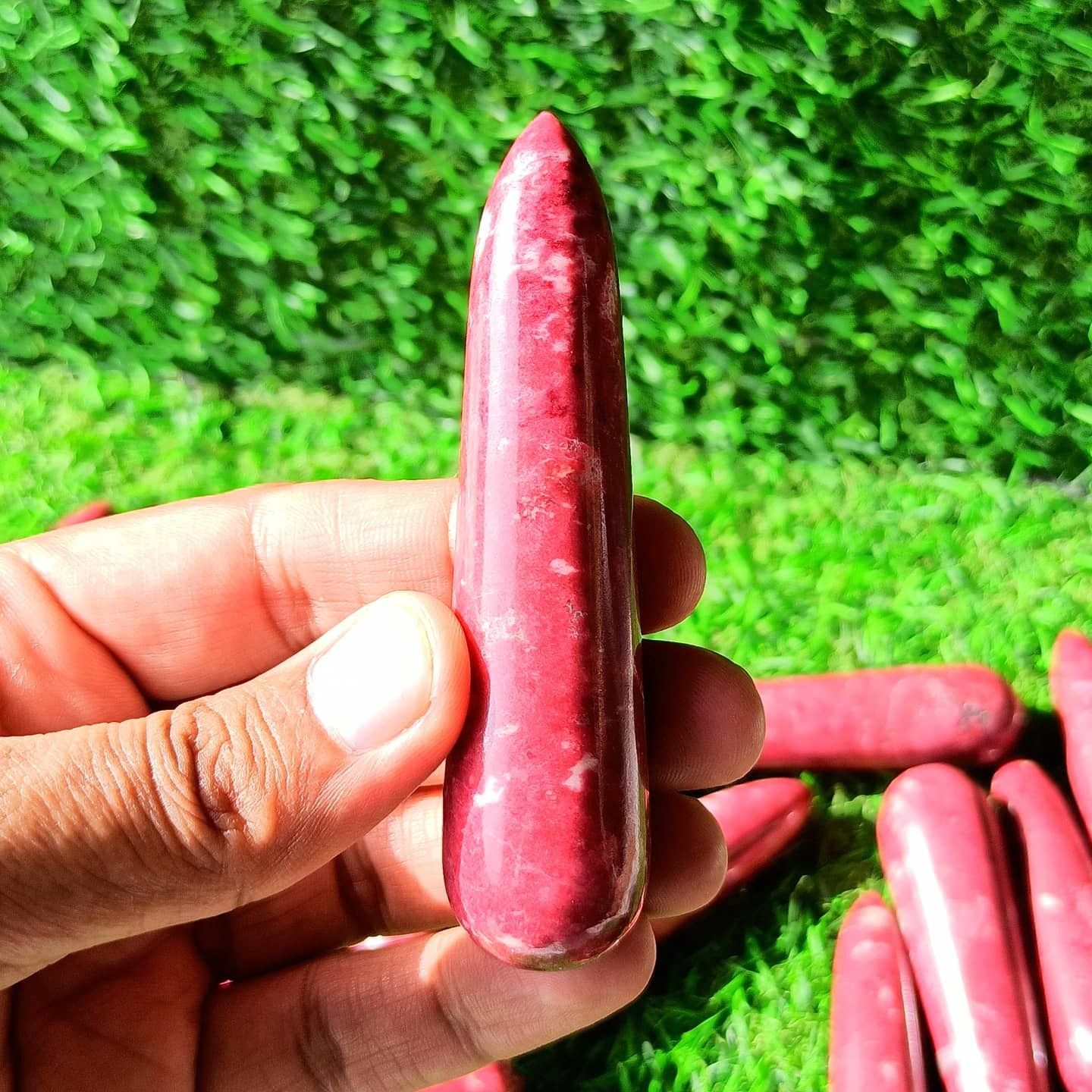 Thulite Therapy Point Stone