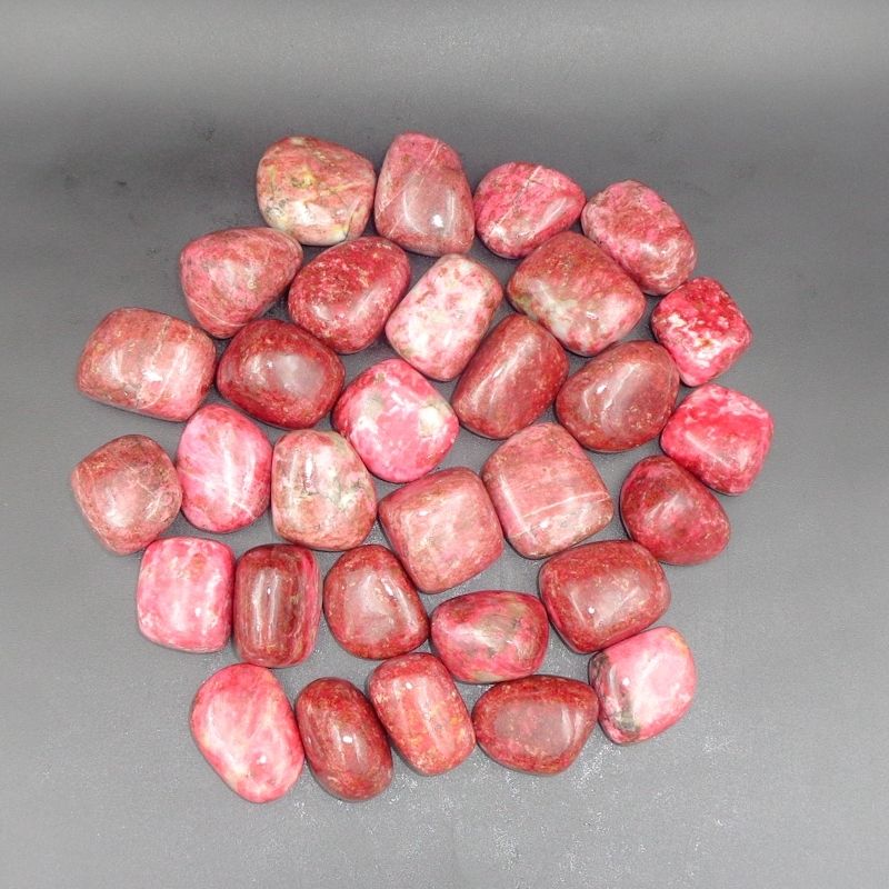 Natural Gemstone Tumbles Thulite Crystal Tumbled Stone