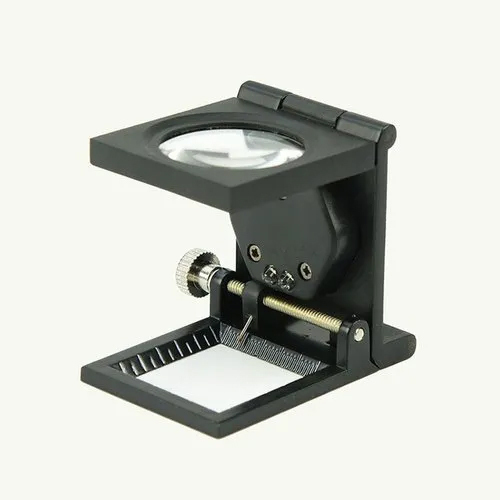 Black Led Lighted Magnifying Glass