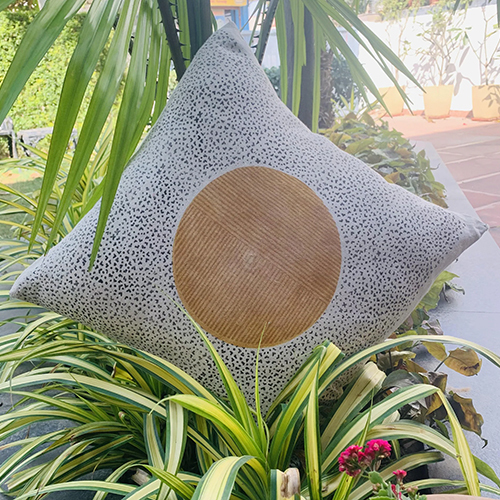 Neelofar_s Silk Thread Cushion Cover With Geometric Design