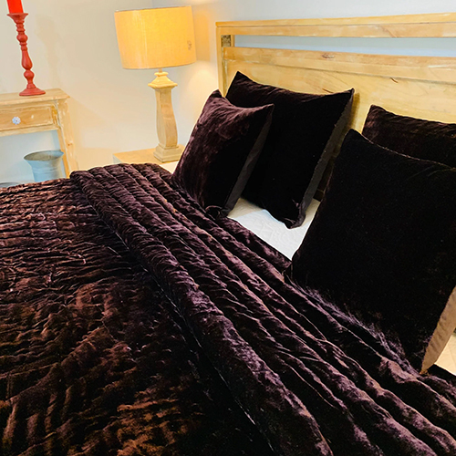 Neelofar_s Beautiful Hand Made Velvet Double Quilt