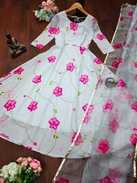 Maxi dress flare sleeve organza Dupatta