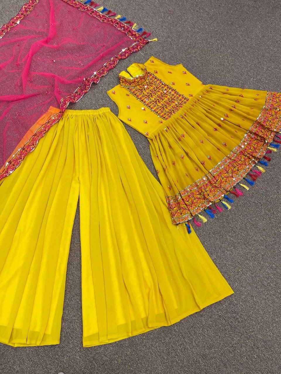 FANCY EMBROIDERY GEORGETTE SHORT SLEEVE SALWAR SUIT