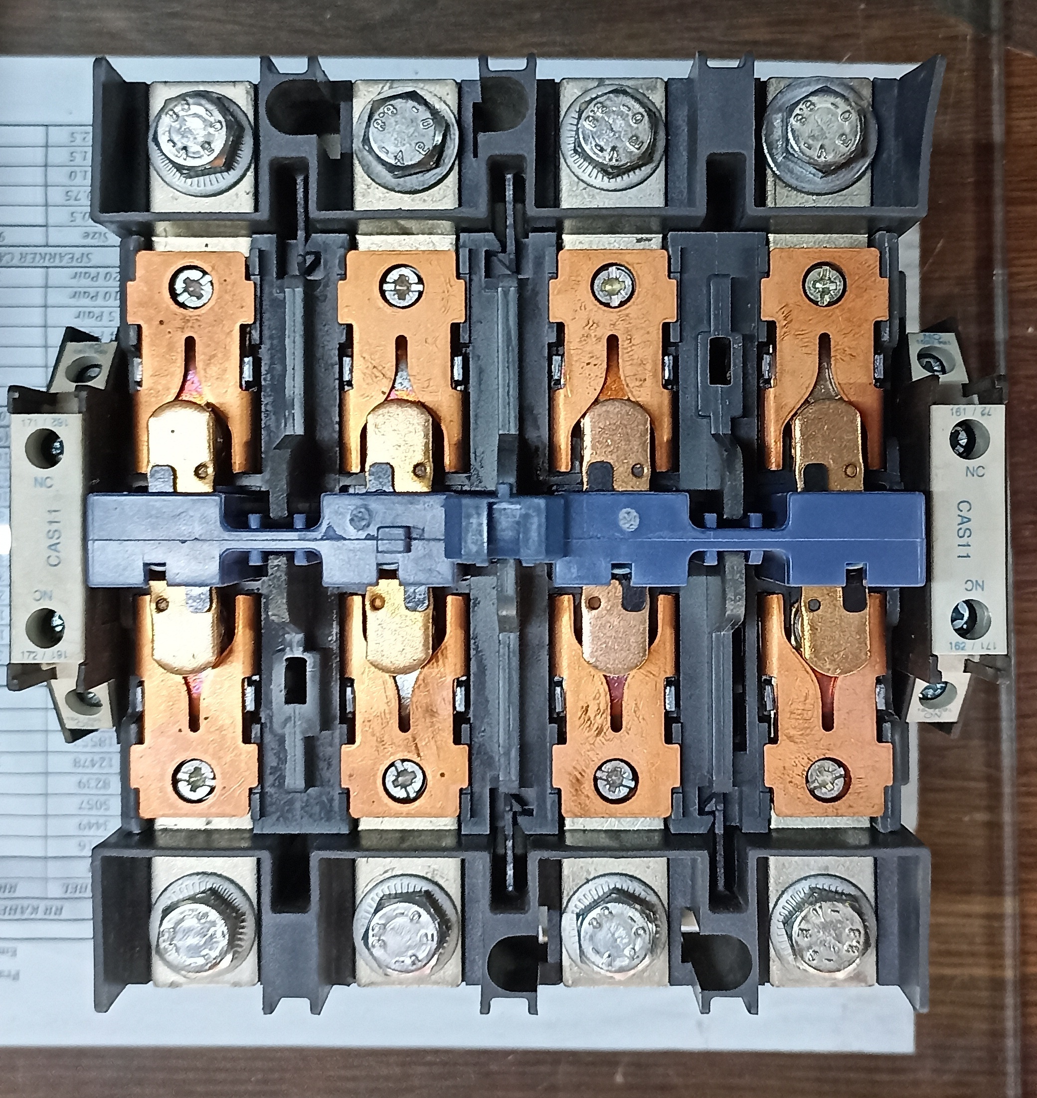 SCHNEIDER LC1D 115 - 4 POLE CONTACTOR