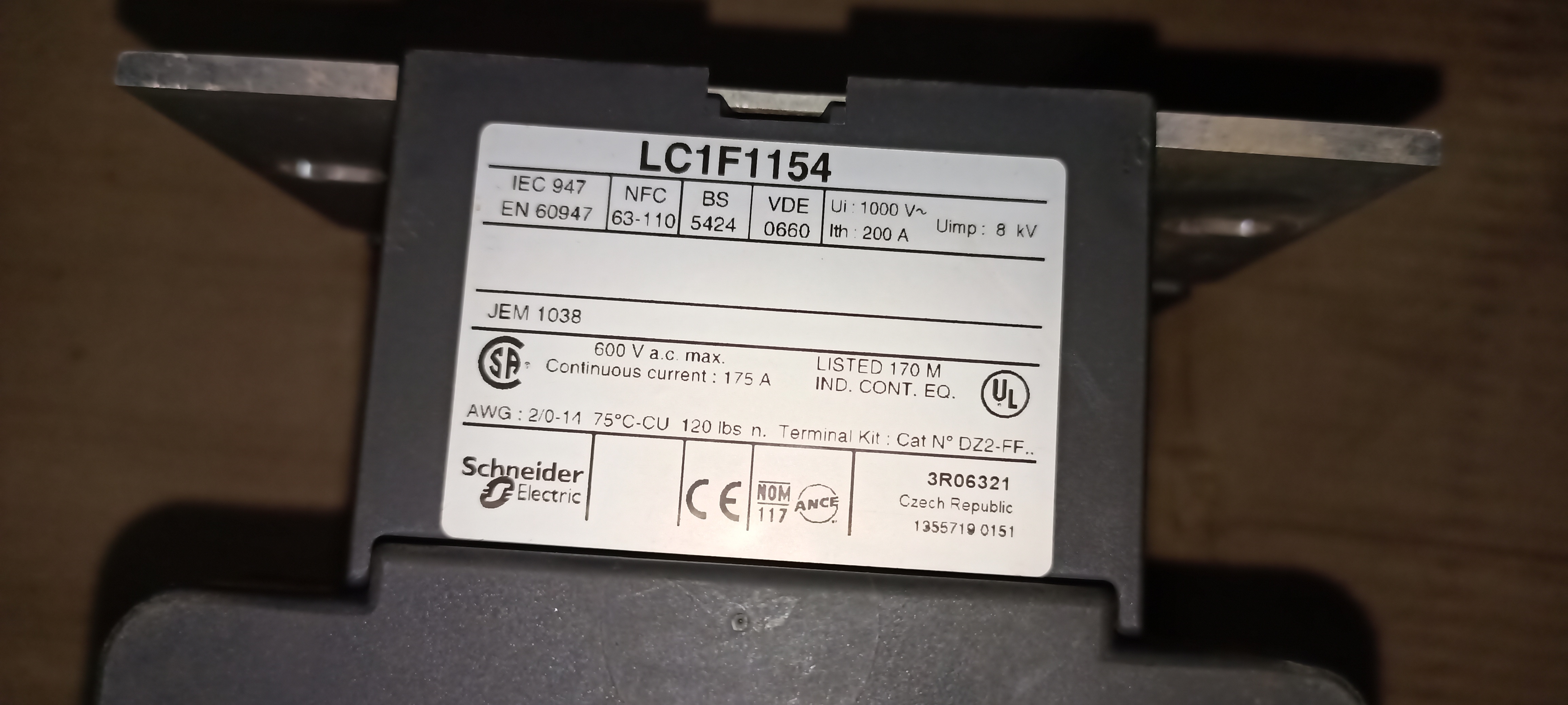 SCHNEIDER LC1F 115 - 4 POLE CONTACTOR